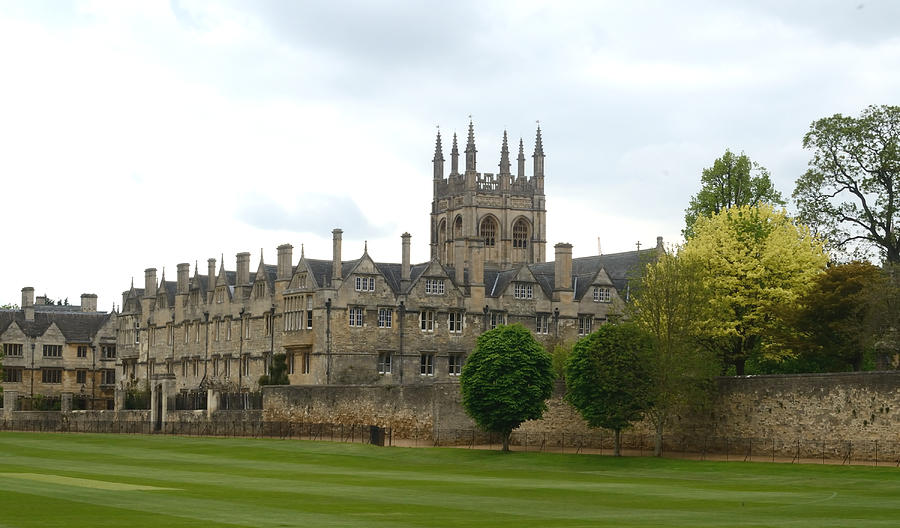 Magdelan College Oxford England Photograph by Tom Wurl