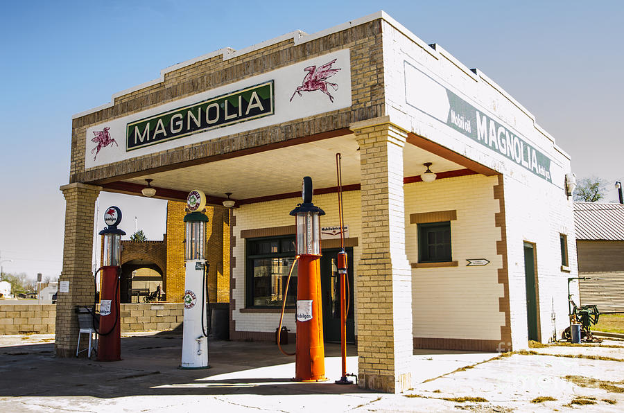 Magnolia Mobil Station Route 66 Shamrock Texas Photograph by Deborah Smolinske