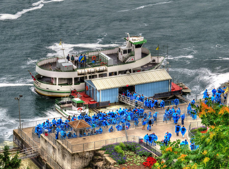 Maid of the Mist Photograph by Cindy Haggerty
