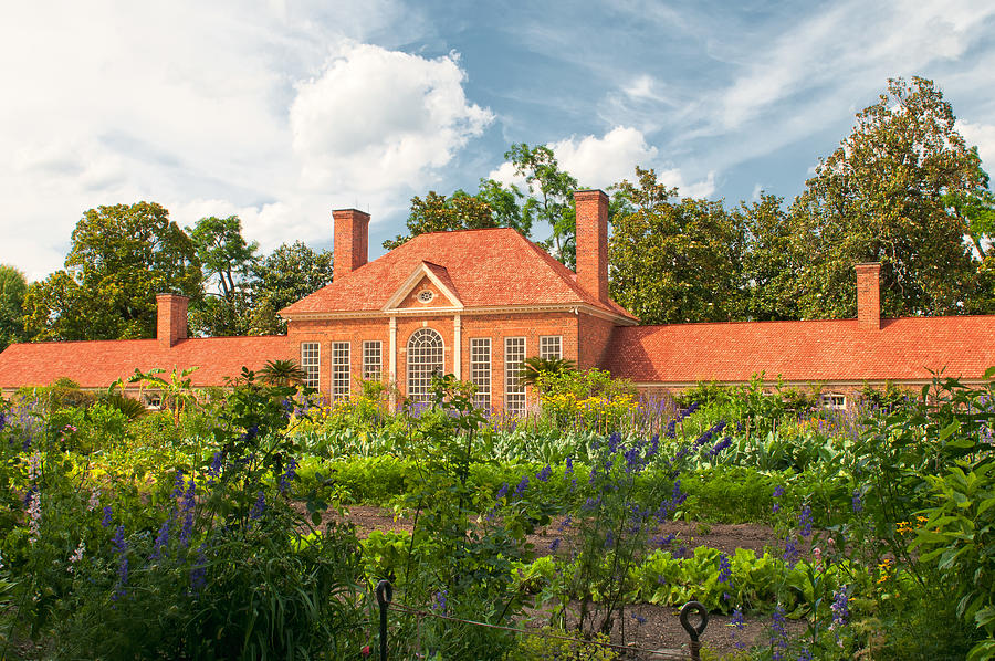 Majestic Gardens at Mount Vernon Photograph by Paul Mangold
