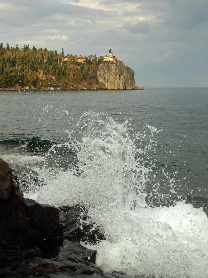Making a Splash at Split Rock Lighthouse  Photograph by James Peterson