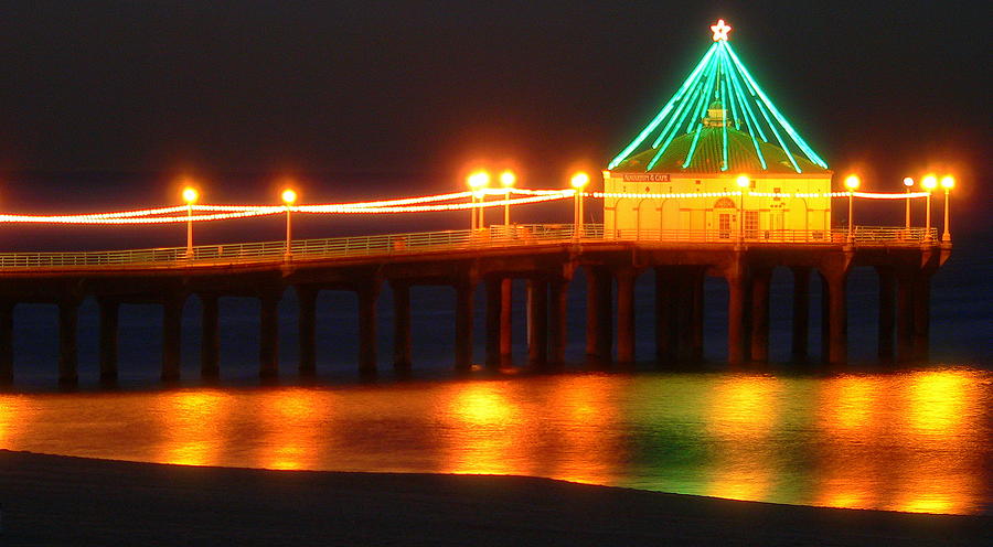 Manhattan Beach Pier Christmas Lights Photograph by Jeff Lowe