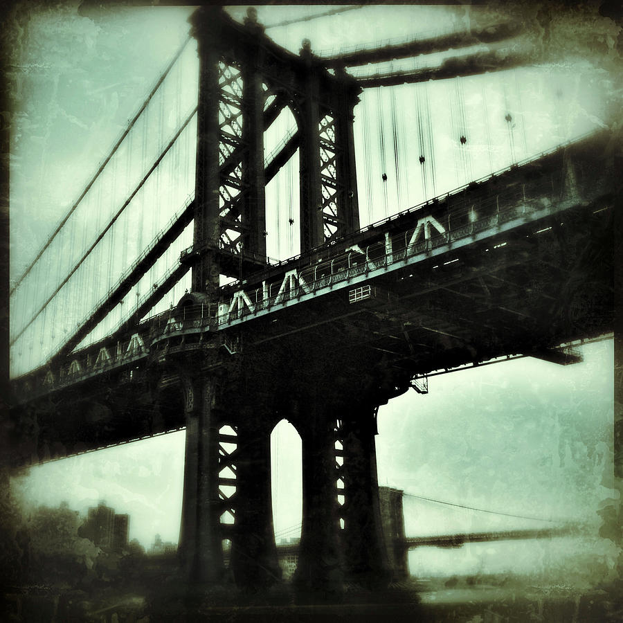 Manhattan Bridge Photograph by Blackwaterimages