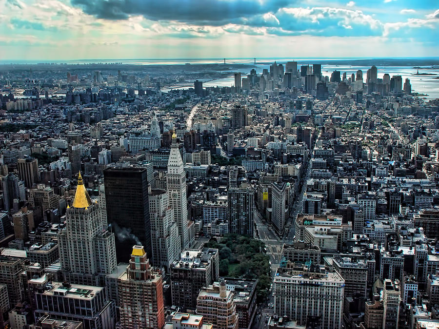 Blade Runner Photograph - Manhattan Skyline Morning Time by New York