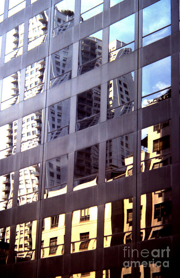 Manhattan Skyscraper Reflection Photograph by John Greco