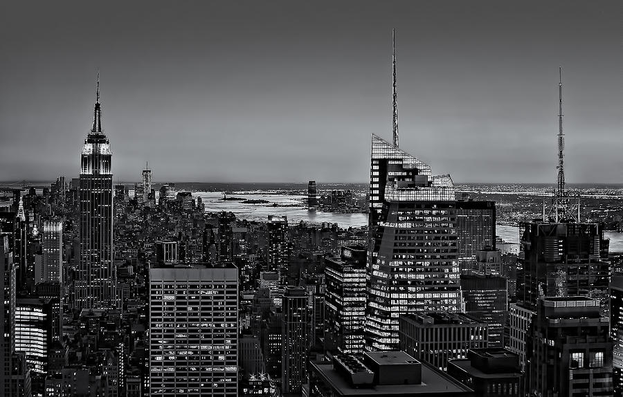 Empire State Building Photograph - Manhattan Sunset BW by Susan Candelario