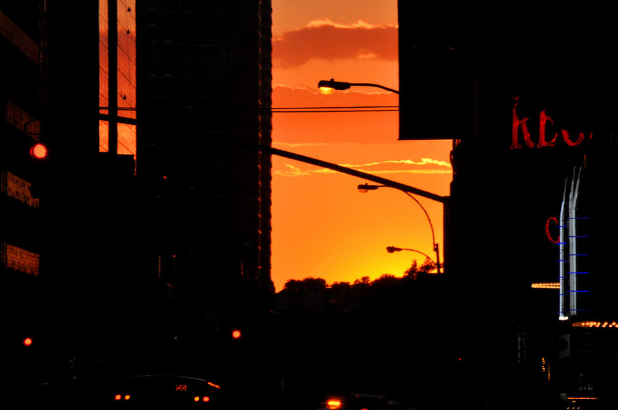 Manhattanhenge NYC Photograph by Diane Lent