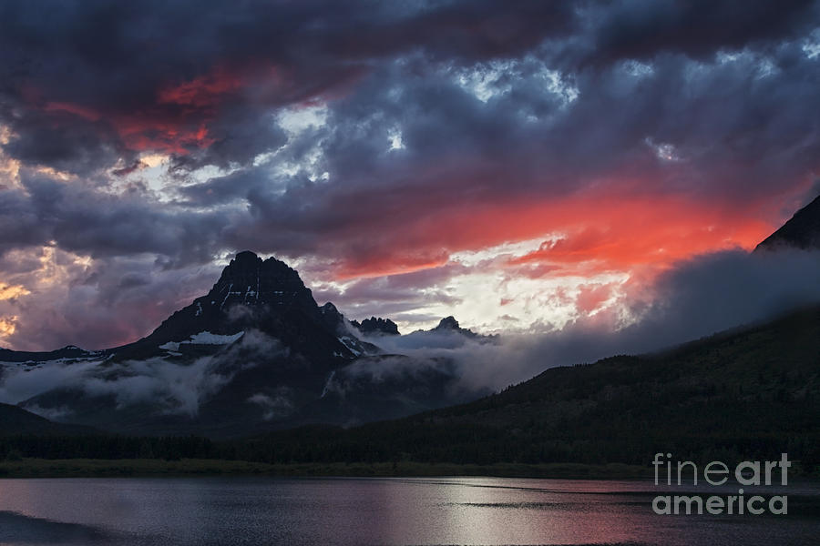Many Glacier Sunset Photograph by Mark Kiver