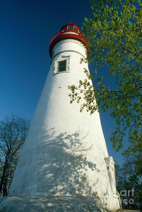 Marblehead Light, Oh Photograph by Bruce Roberts