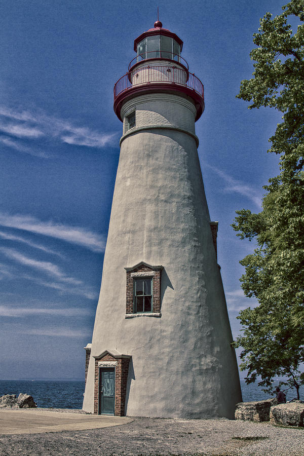 Architecture Photograph - Marblehead Lighthouse Lake Erie by Jack R Perry