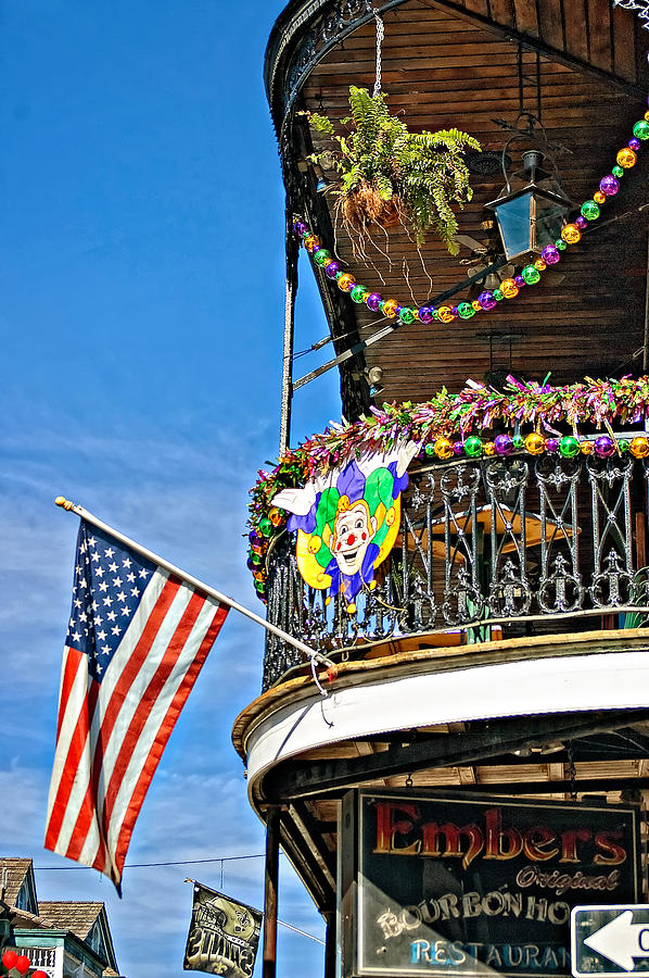 balcony rentals for mardi gras