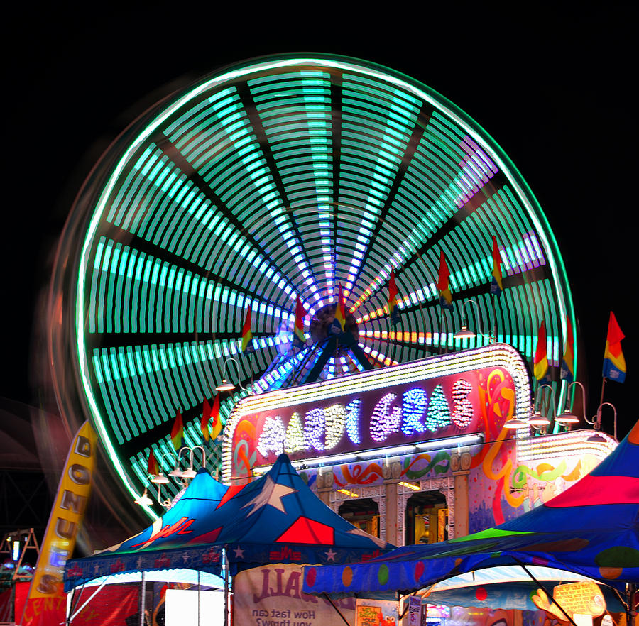 mardi gras amusement park