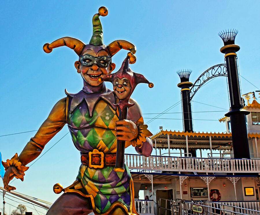 New Orleans Photograph - Mardi Gras Jester by Judy Vincent