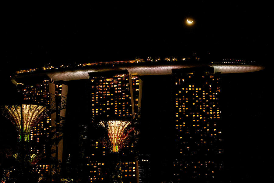 Marina Bay Sands Photograph - Marina Bay Sands by Donald Chen Marina Bay Sands Photograph - Marina Bay Sands by Donald Chen