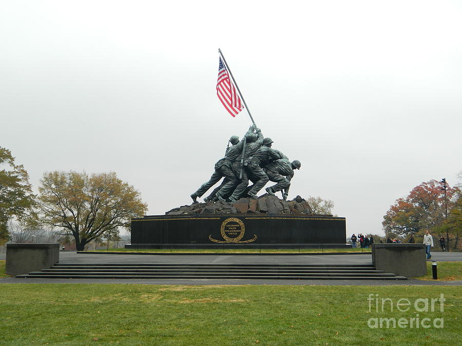 Marine Corps Memorial Photograph by Emmy Vickers