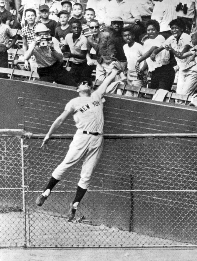 Maris Steals A Home Run Photograph by Underwood Archives