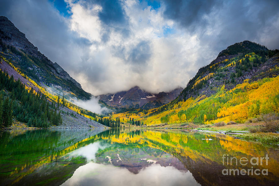 Maroon Bells Morning Clouds Photograph by Inge Johnsson