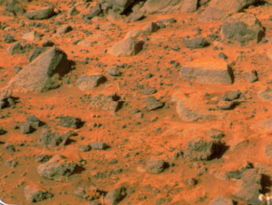 Mars Pathfinder Image Of The Surface Of Mars Photograph by Nasa/science Photo Library