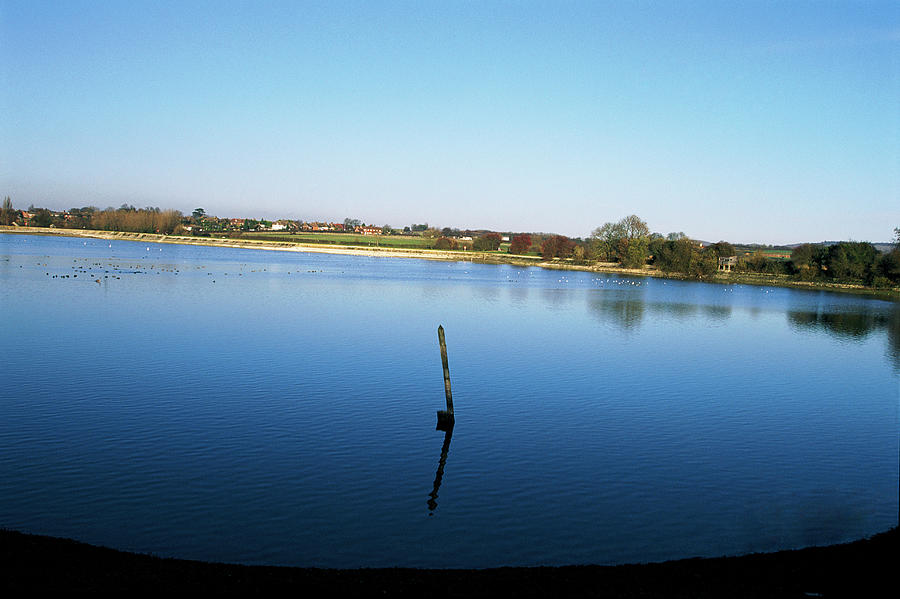 Marsworth Reservoir Photograph by Leslie J Borg/science Photo Library
