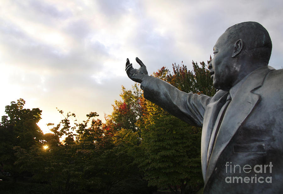 Sunset Photograph - Martin Luther King Jr Statue by Jonathan Welch