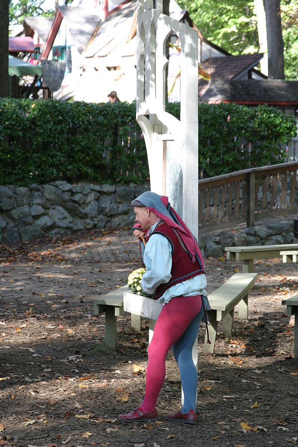 Actor Photograph - Maryland Renaissance Festival - A Fool Named O - 12121 by DC Photographer