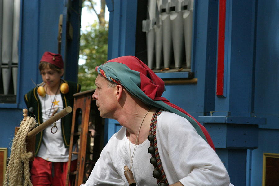 Actor Photograph - Maryland Renaissance Festival - A Fool Named O - 121247 by DC Photographer