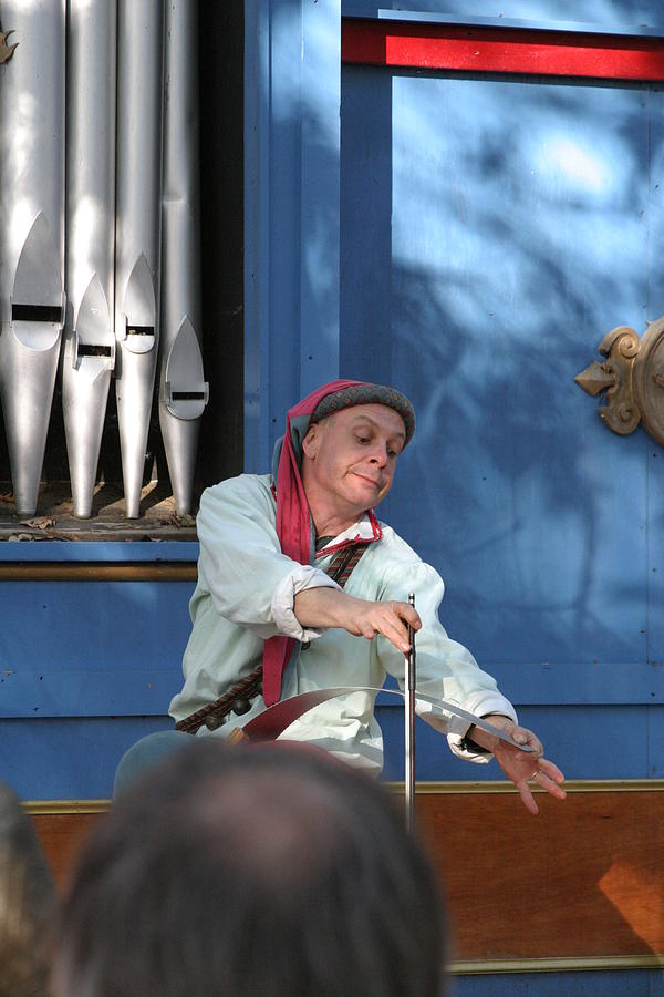 Actor Photograph - Maryland Renaissance Festival - A Fool Named O - 12129 by DC Photographer