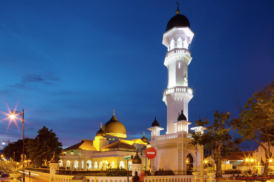 Masjid Kapitan Kling At Dusk, Georgetown Photograph by Laurie Noble