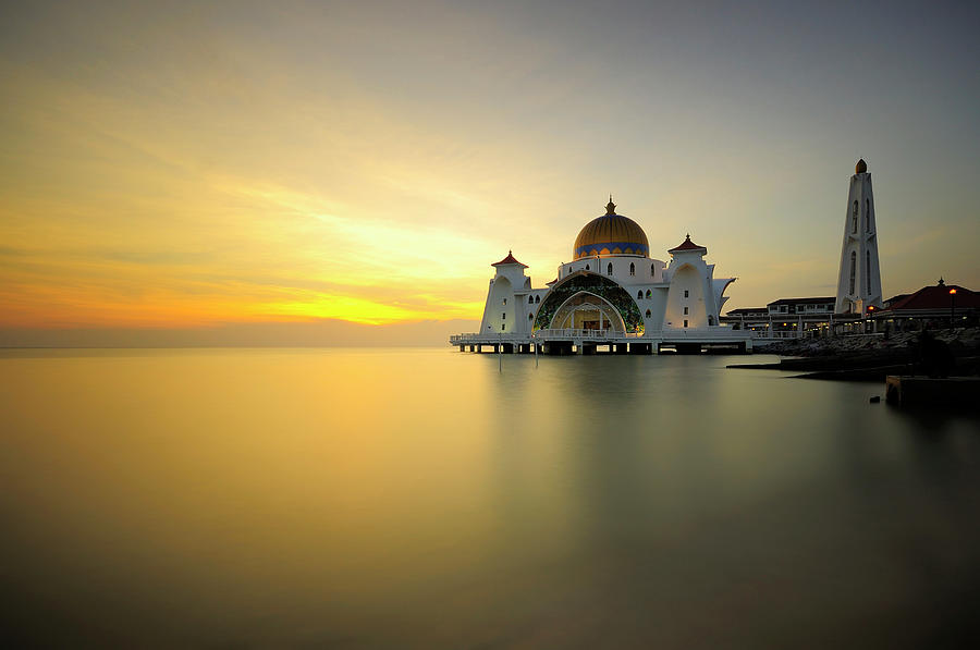 Masjid Selat Melaka Photograph by Shahrulnizamks