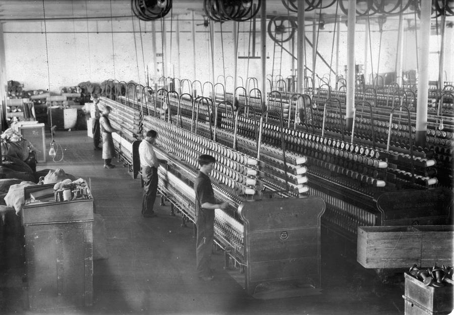 Massachusetts Mill, 1916 Photograph by Granger - Fine Art America