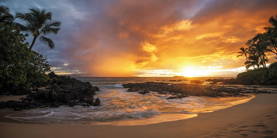 https://images.fineartamerica.com/images-medium-large-5/maui-sunset-hawaii-fine-art-photography.jpg