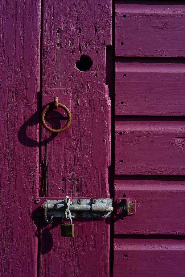 Mauve Door, U.k Photograph by Alan lagadu