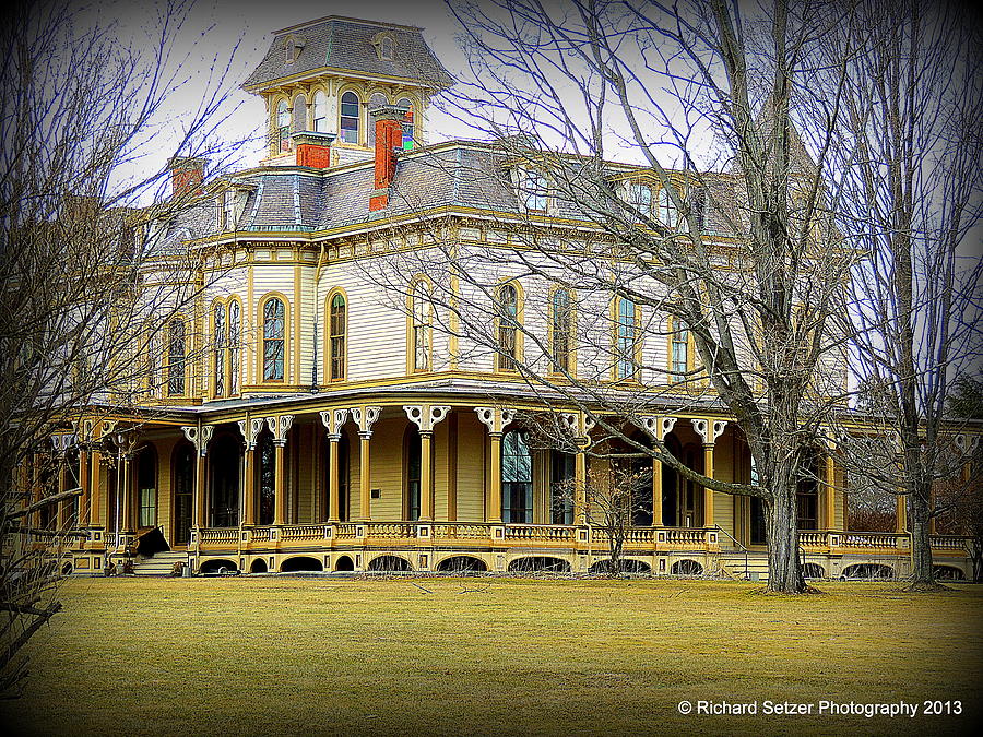 McCullough House Photograph by Richard Setzer - Fine Art America