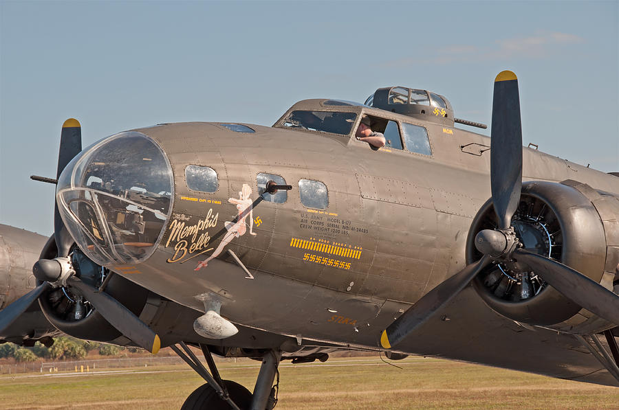 Memphis Belle B-17 Photograph by John Black
