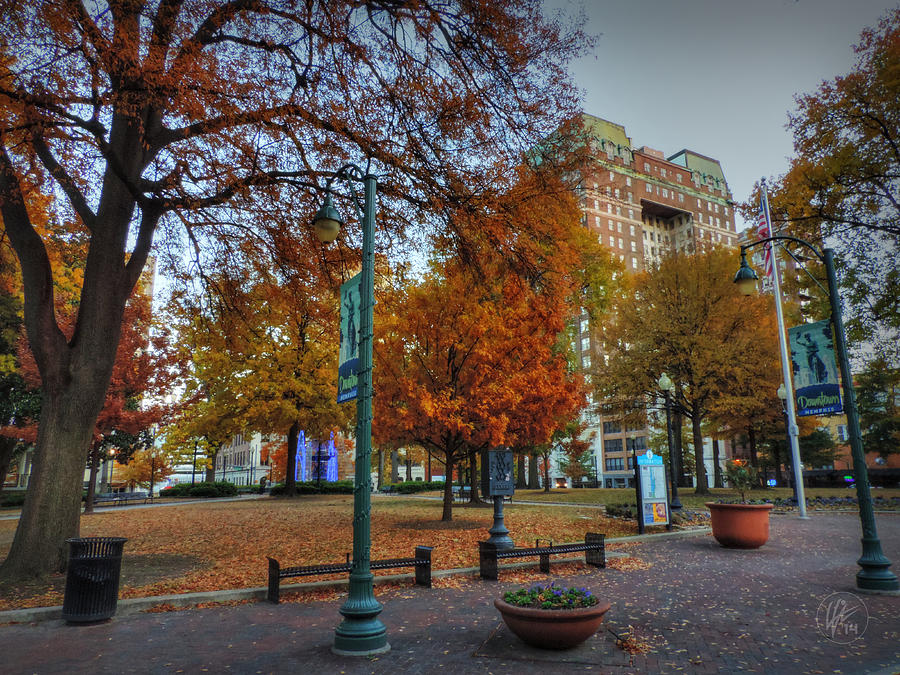 Memphis Fall in Court Square 005 Photograph by Lance Vaughn