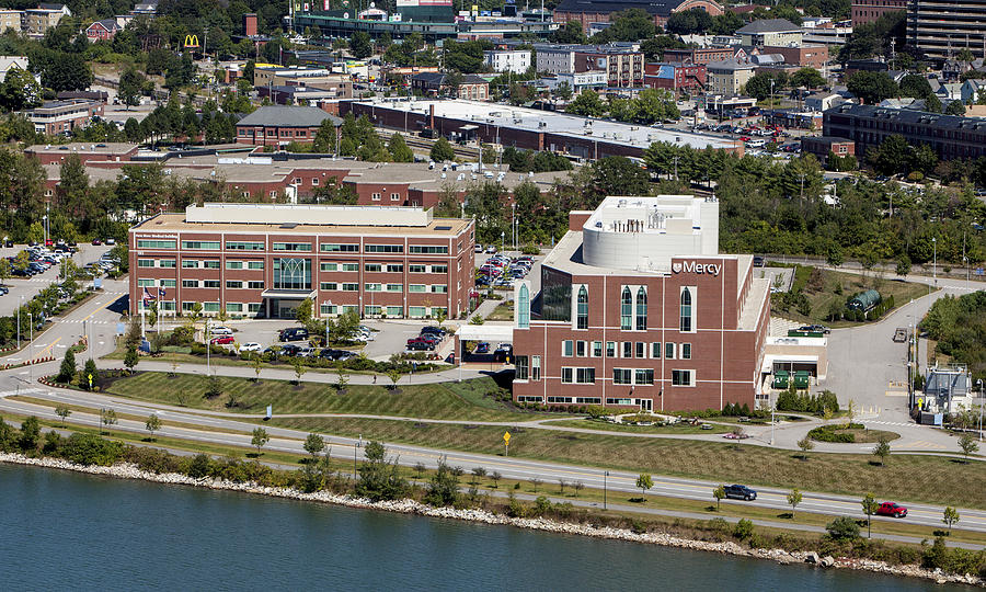 Mercy Hospital, Portland Photograph by Dave Cleaveland - Fine Art America