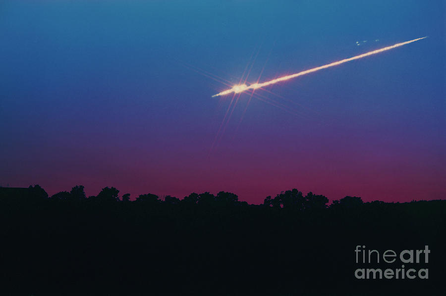 Meteor Fireball Break-up Photograph by John Chumack