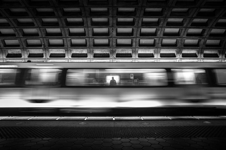 Metro 9 Photograph by Robert Davis