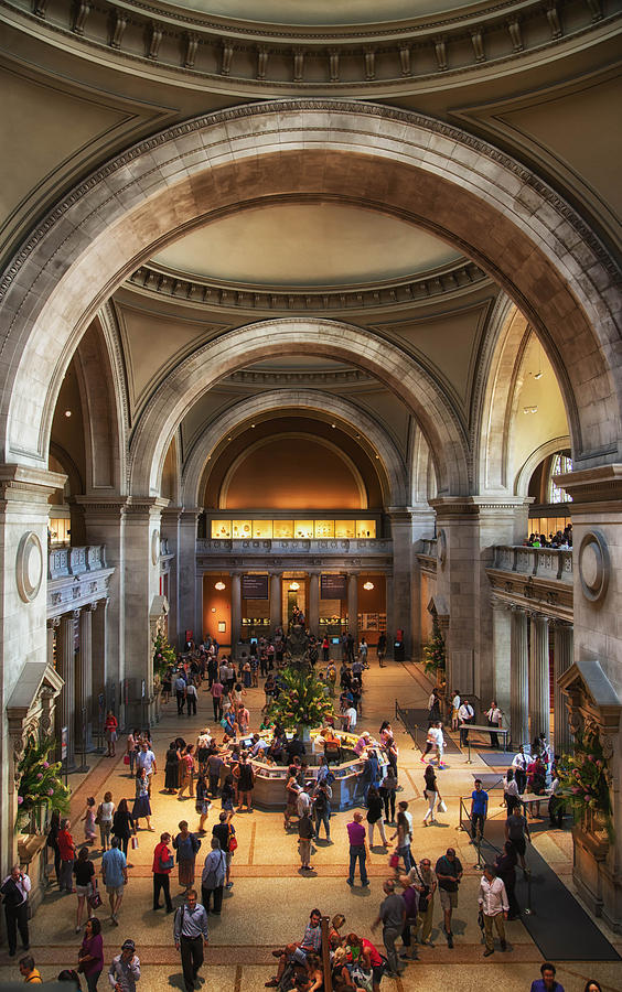 Architecture Photograph - Metropolitan Museum of Art by Victor Utama