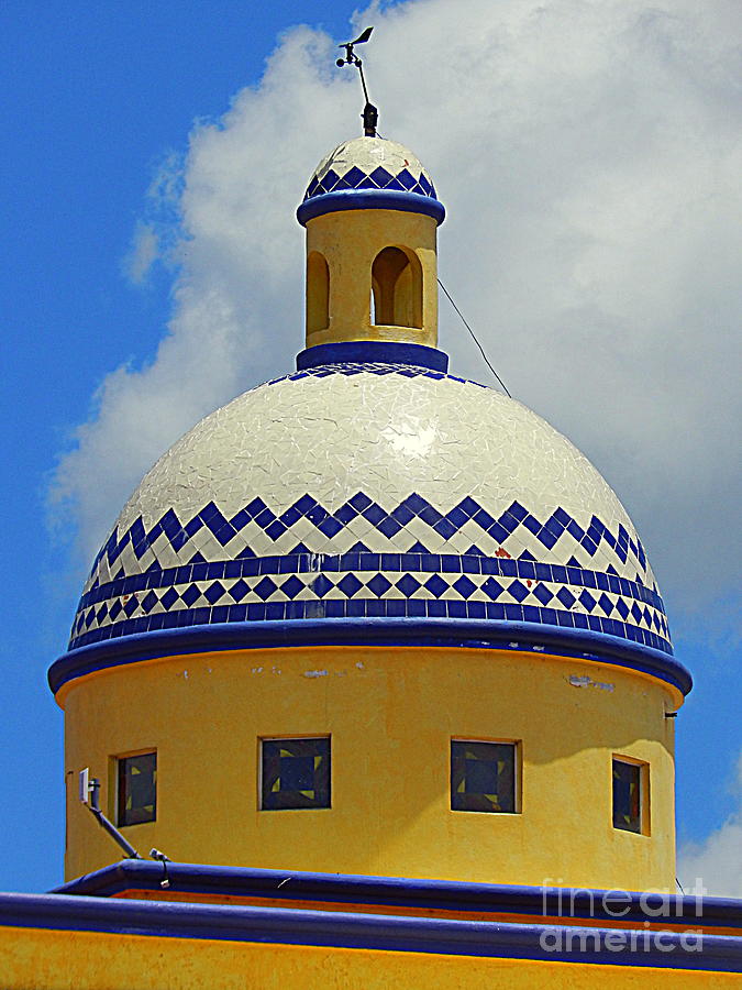 Mexican Rotunda Of Puerta Maya In Cozumel Mexico Photograph by Michael Hoard