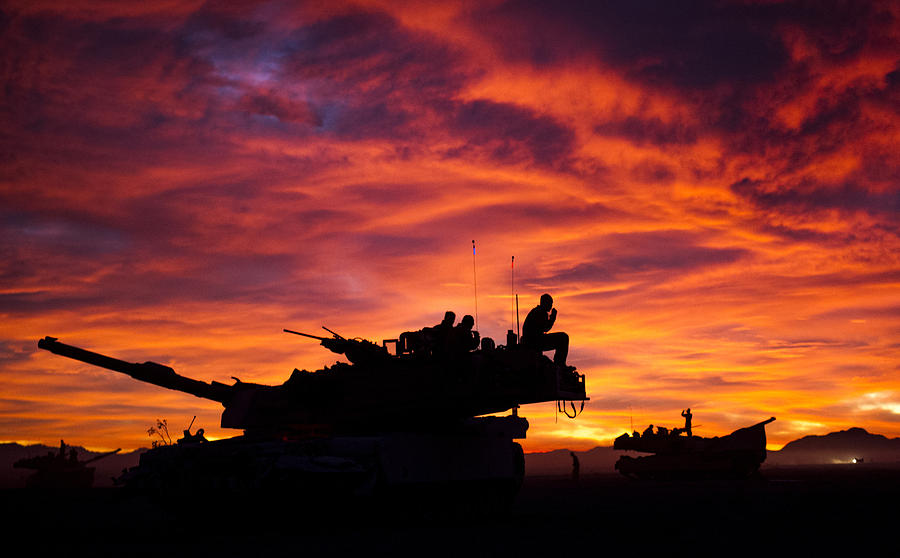 MIA1 Abrams Tank at Sunset Photograph by Michaelbwatkins