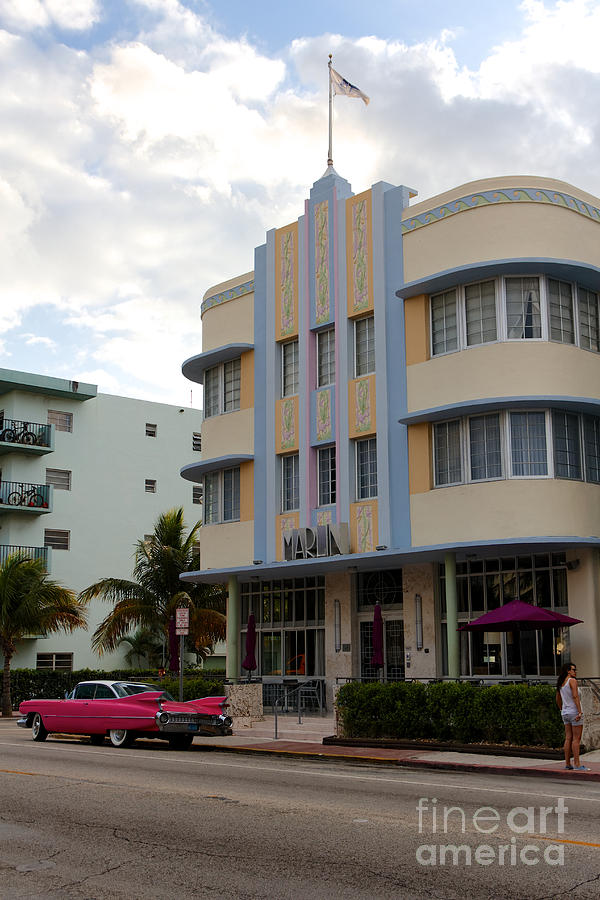 Architecture Photograph - Miami Art Deco by Jannis Werner