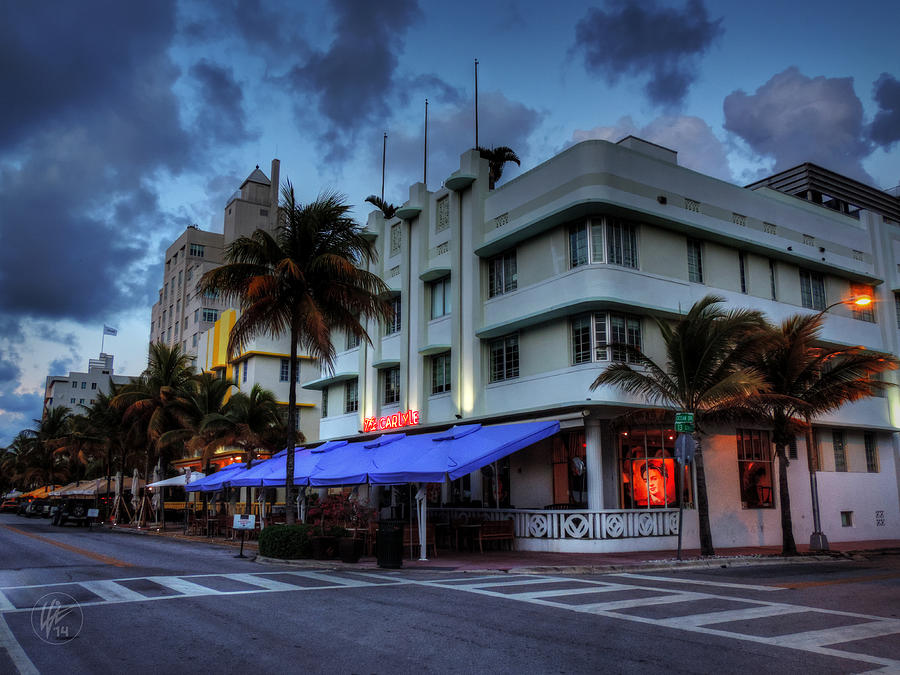 Miami - Deco District 019 Photograph by Lance Vaughn