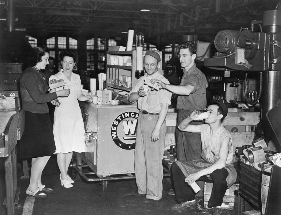Jersey City Photograph - Milk Break For War Workers by Underwood Archives