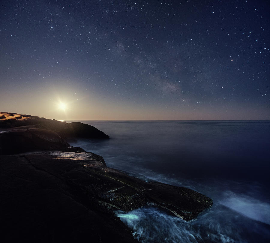 Milky Way Seas Photograph by Shaunl