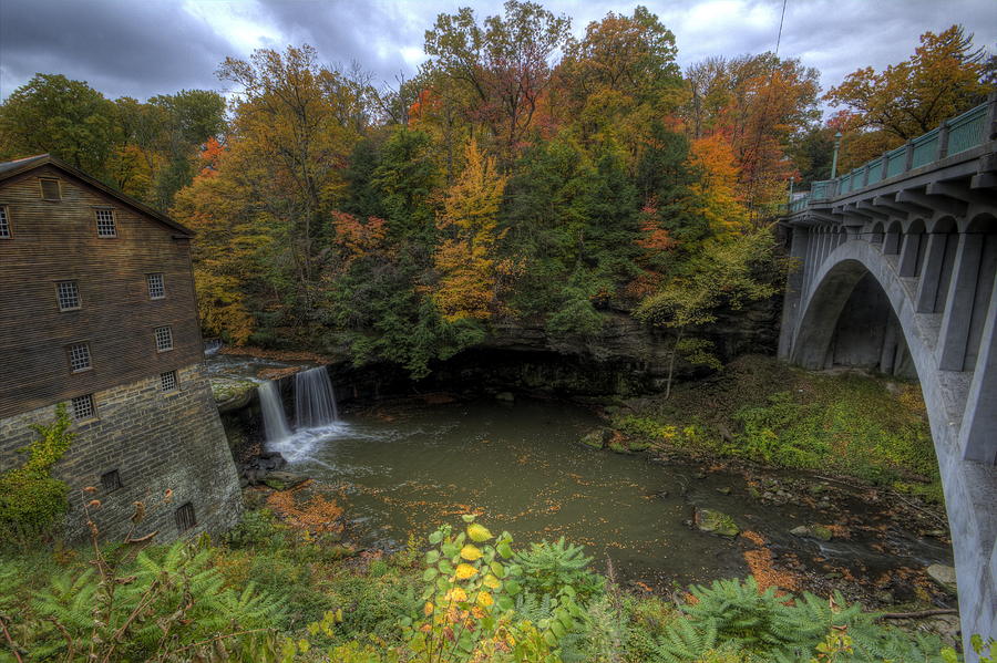 Mill Creek Park in Autumn Photograph by David Dufresne