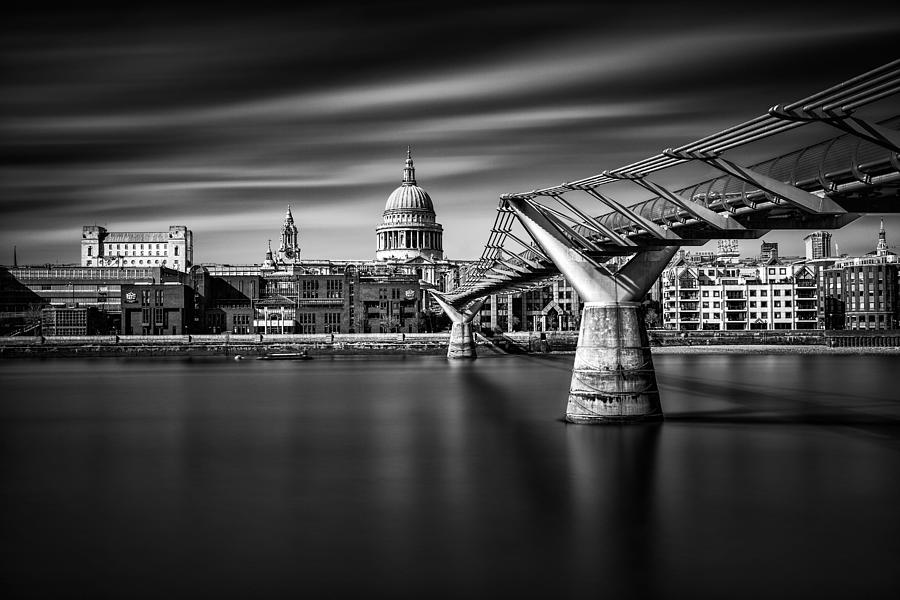 Millennium Bridge Photograph by Ian Good