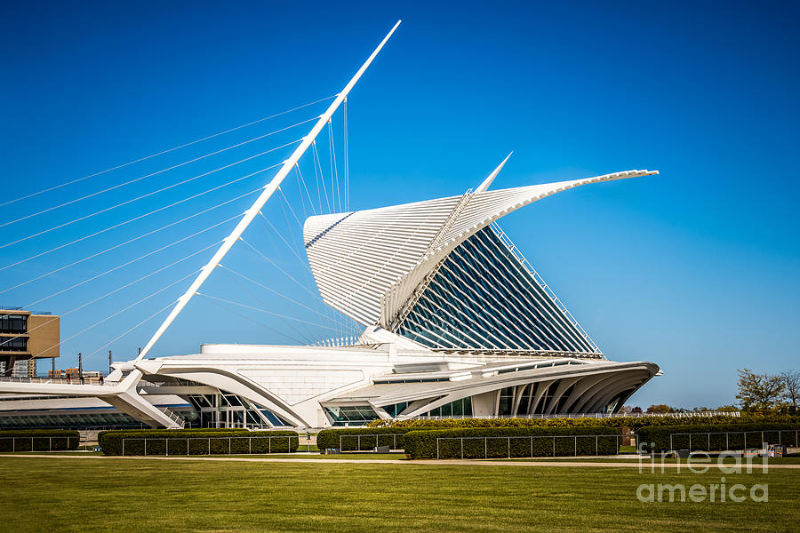 Milwaukee Art Museum Picture in Milwaukee Wisconsin Photograph by Paul Velgos