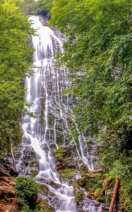 Mingo Falls Photograph by Travelers Pics