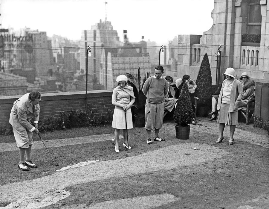 Miniature Golf In NY City Photograph by Underwood Archives